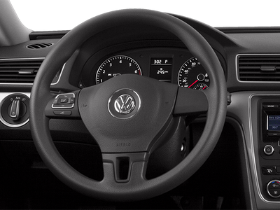 2014 Volkswagen Passat SEL Premium