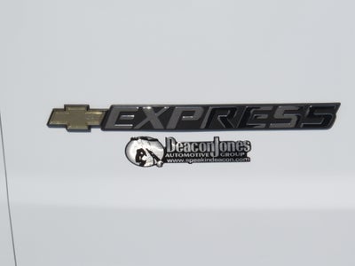 2025 Chevrolet Express Passenger LT