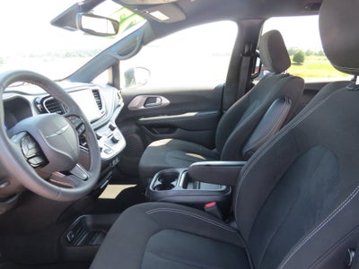 2023 Chrysler Pacifica Touring