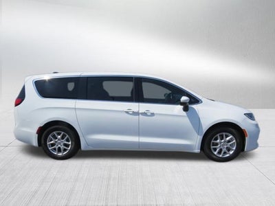 2023 Chrysler Pacifica Touring