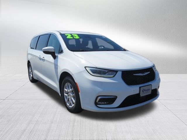 2023 Chrysler Pacifica Touring