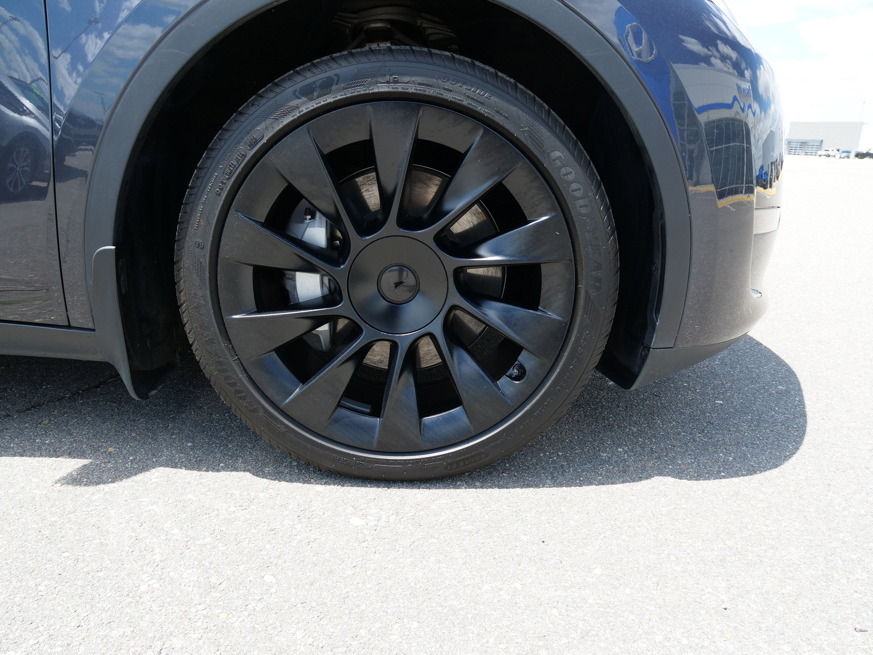 2024 Tesla Model Y Long Range