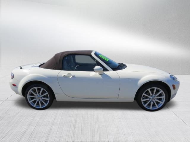 Used 2008 Mazda MX-5 Miata Grand Touring with VIN JM1NC25F280153089 for sale in Goldsboro, NC