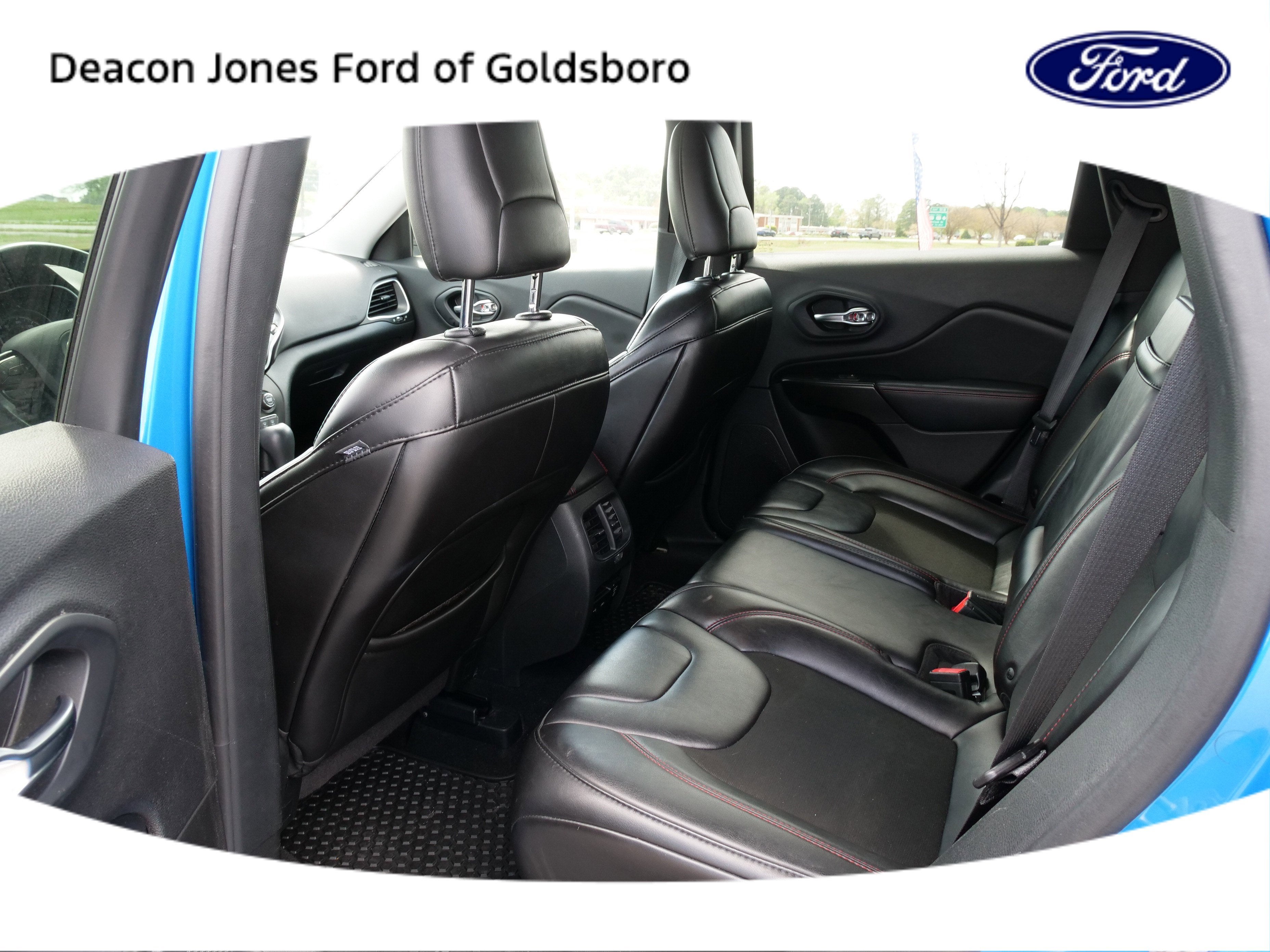 2019 Jeep Cherokee Trailhawk