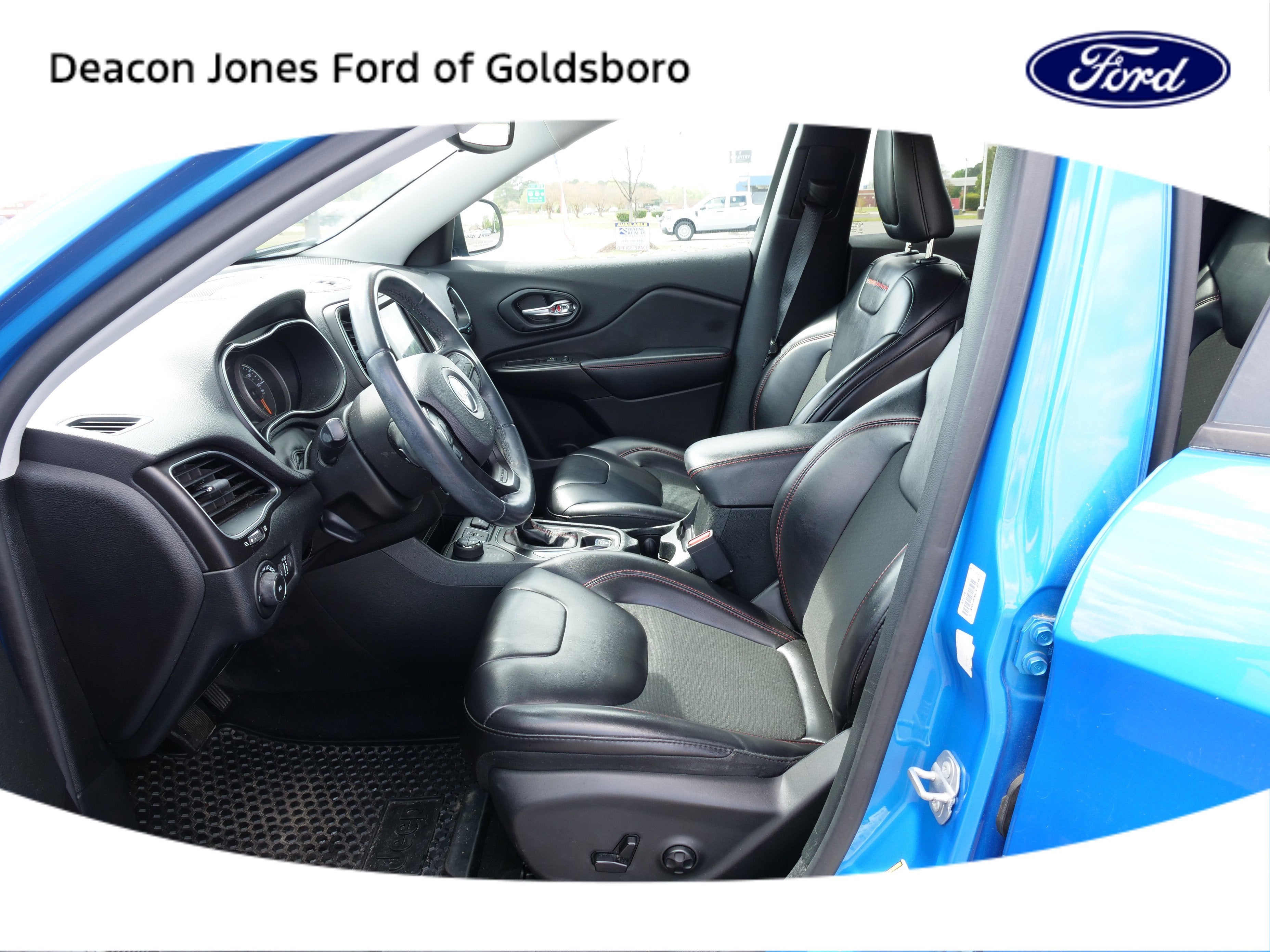 2019 Jeep Cherokee Trailhawk