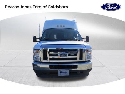 2024 Ford E-Series Cutaway Base