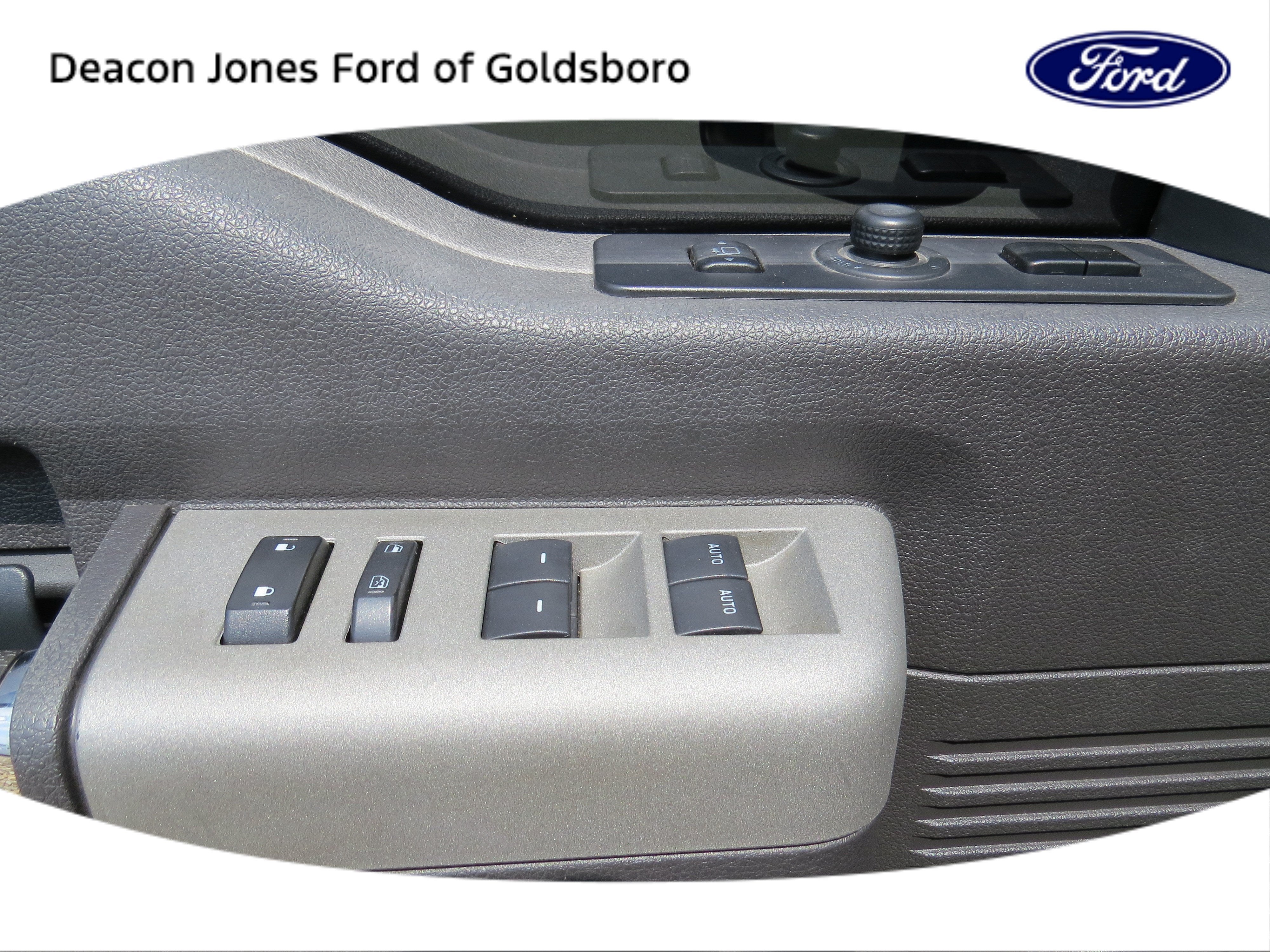 2015 Ford Super Duty F-350 SRW Lariat