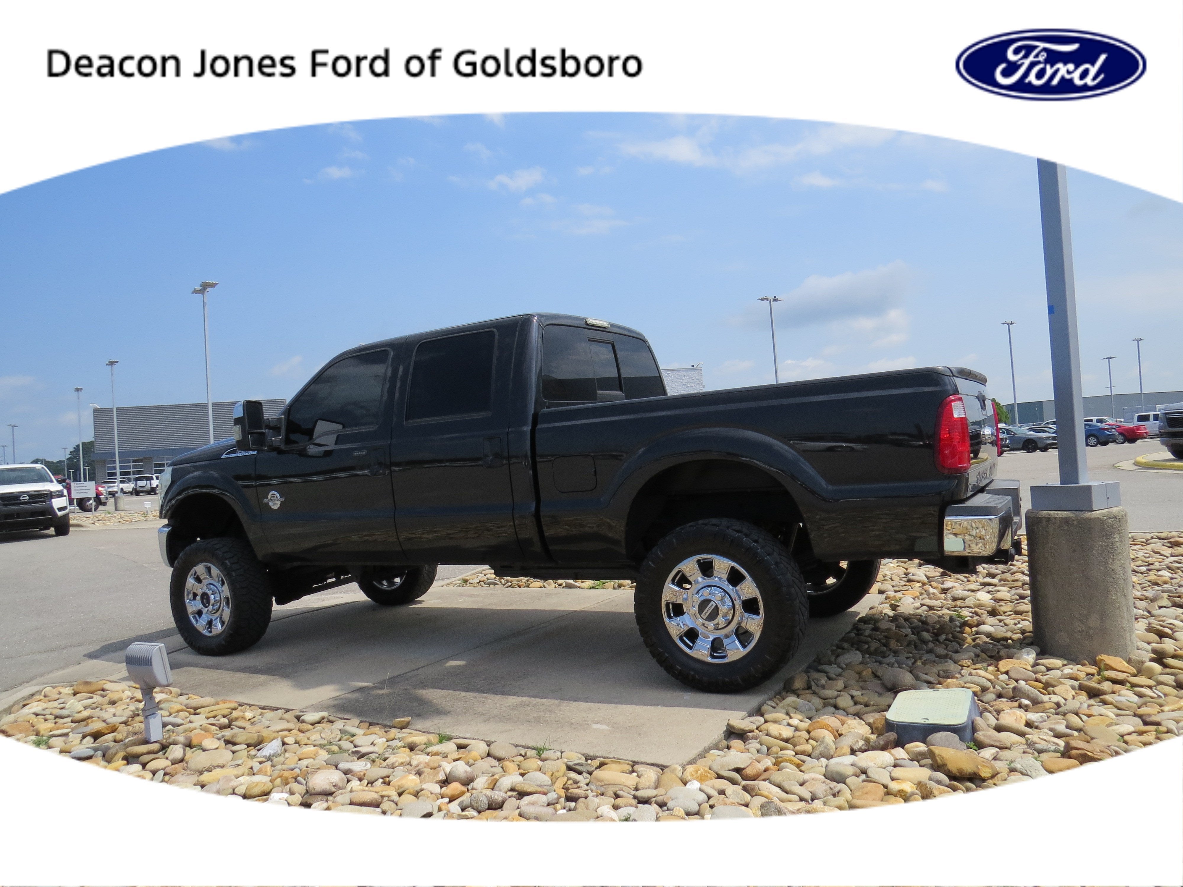2015 Ford Super Duty F-350 SRW Lariat