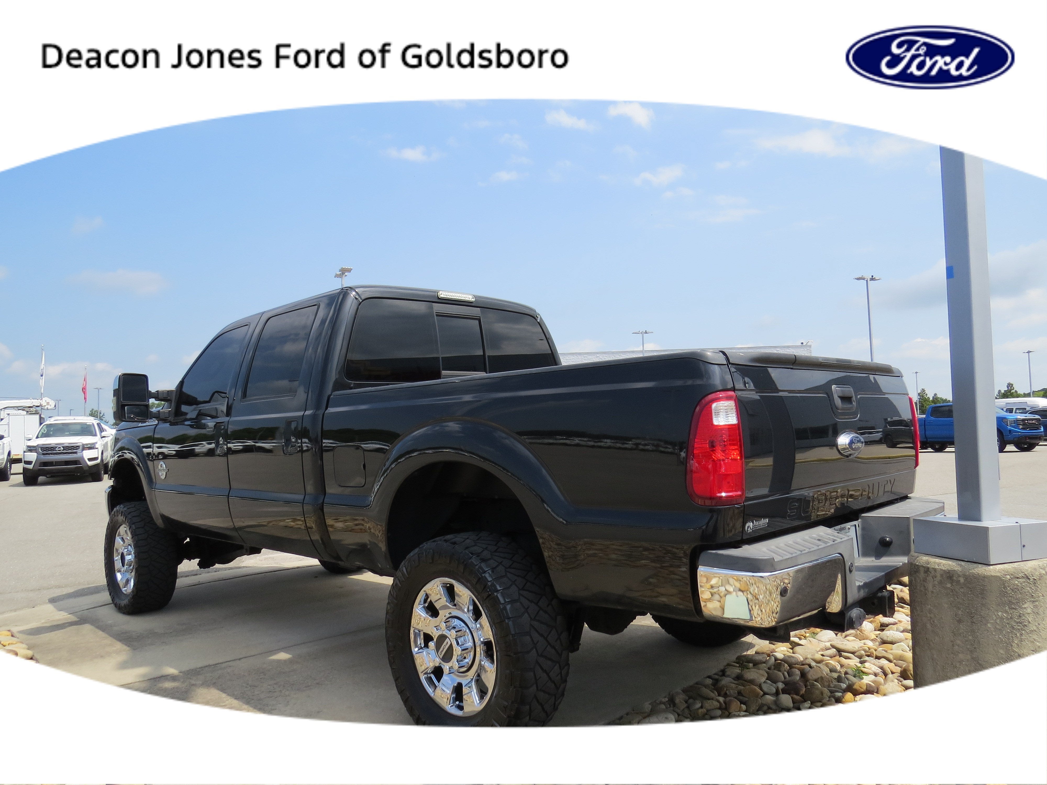 2015 Ford Super Duty F-350 SRW Lariat
