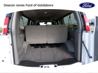 2025 Chevrolet Express Passenger LT