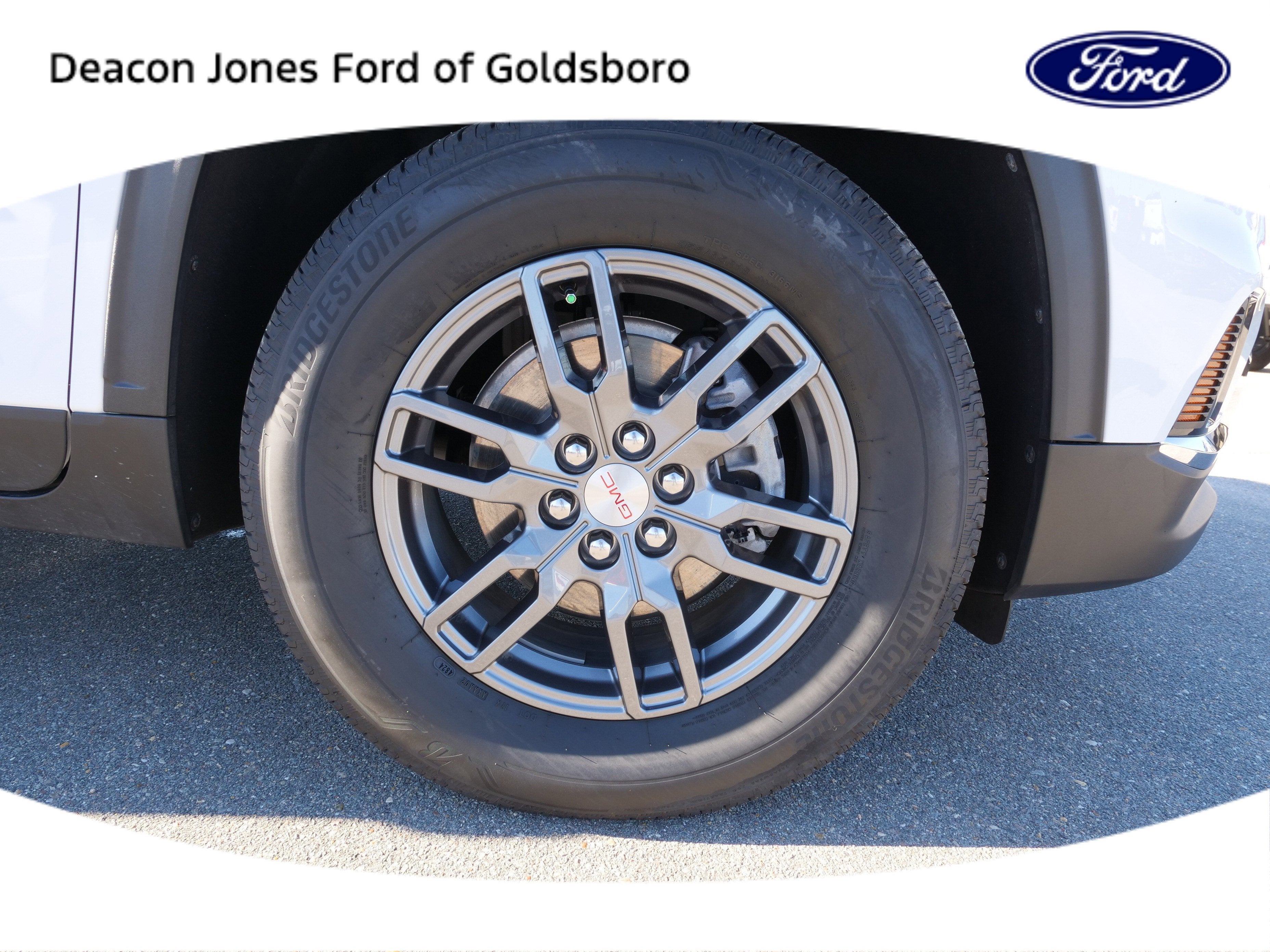 2025 GMC Acadia FWD Elevation