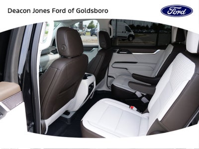 2025 GMC Acadia FWD Denali