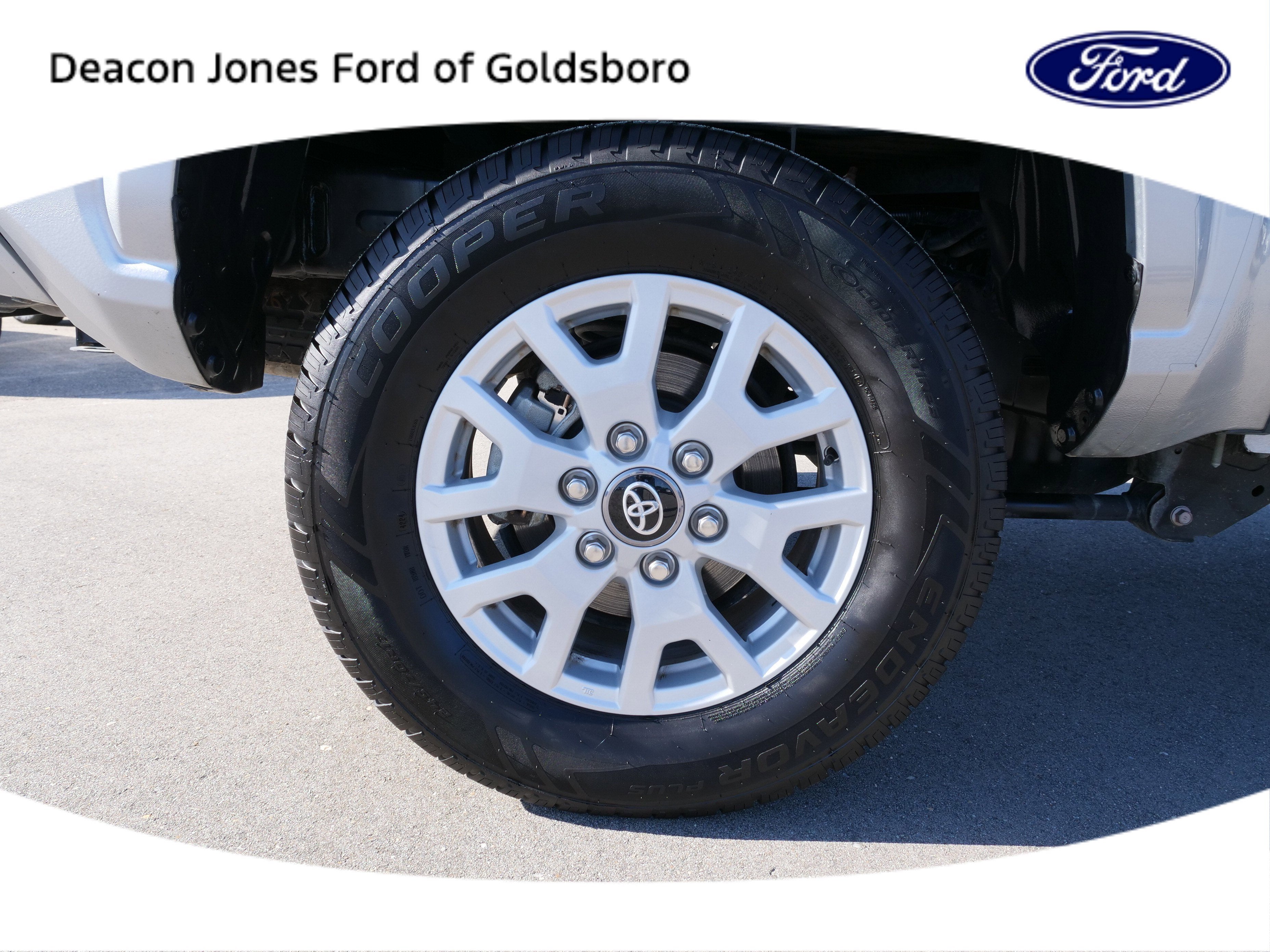 2024 Toyota Tacoma 2WD SR5