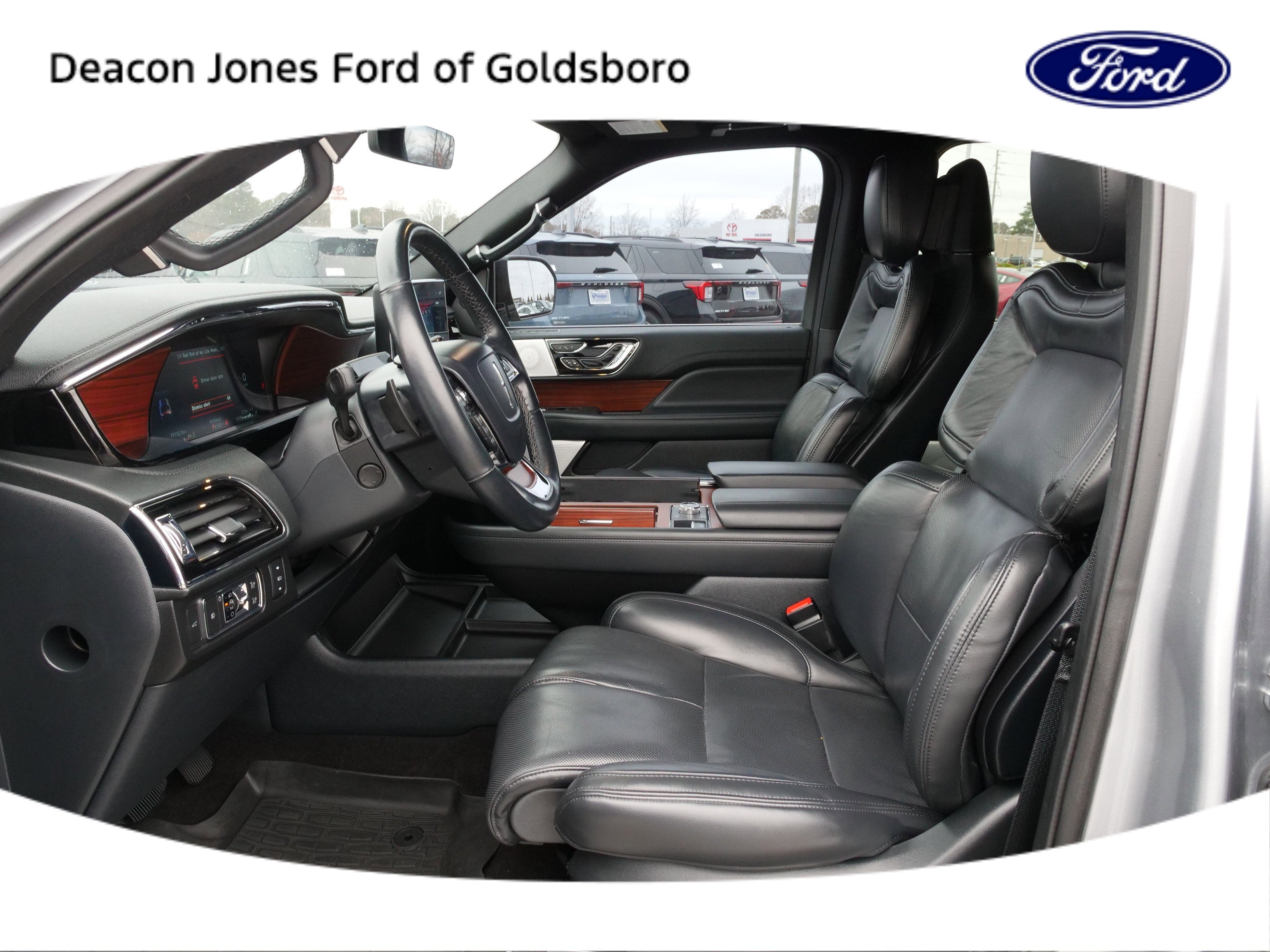 2023 Lincoln Navigator L Reserve