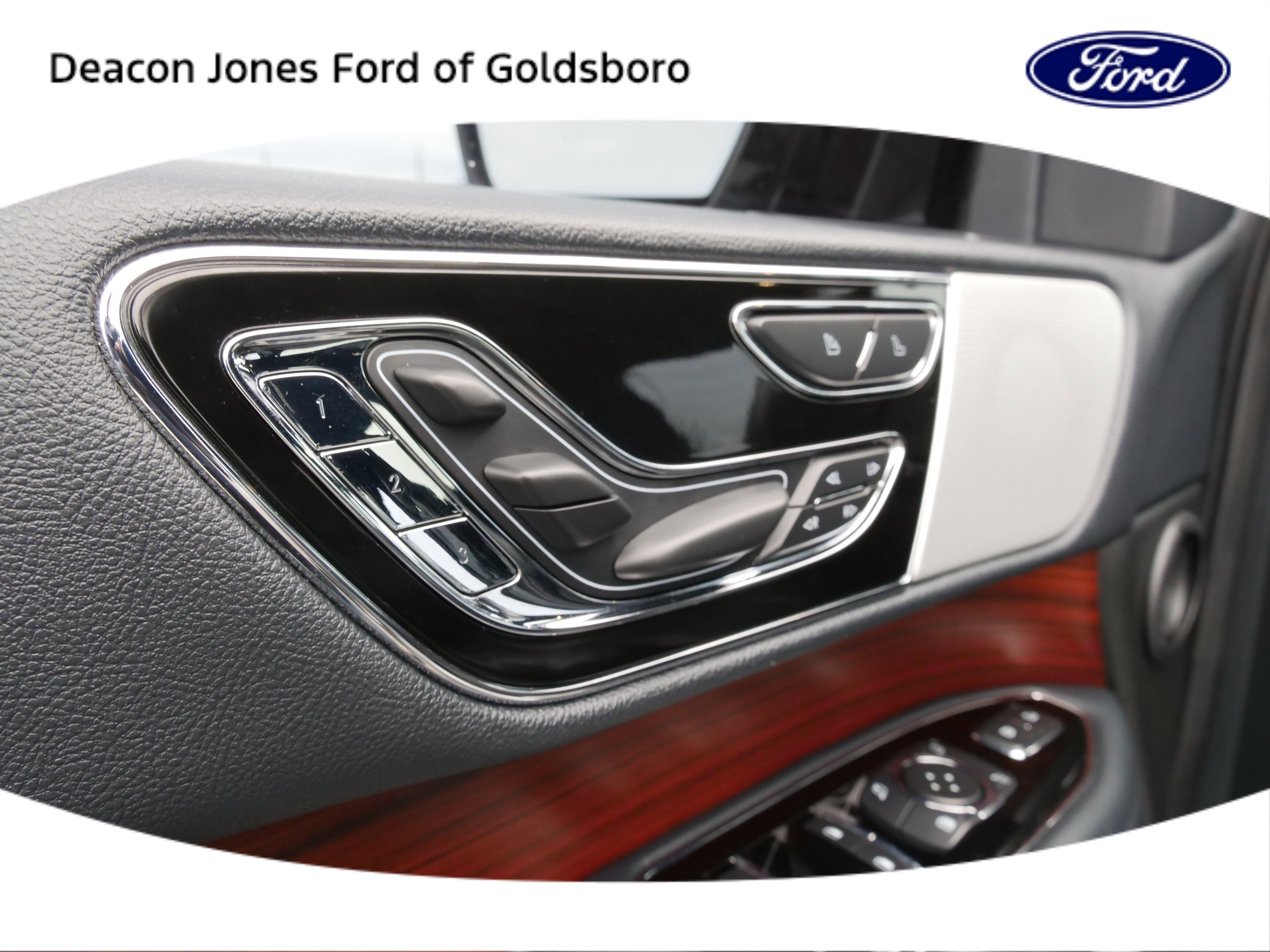 2023 Lincoln Navigator L Reserve