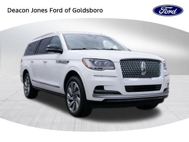 2023 Lincoln Navigator L Reserve