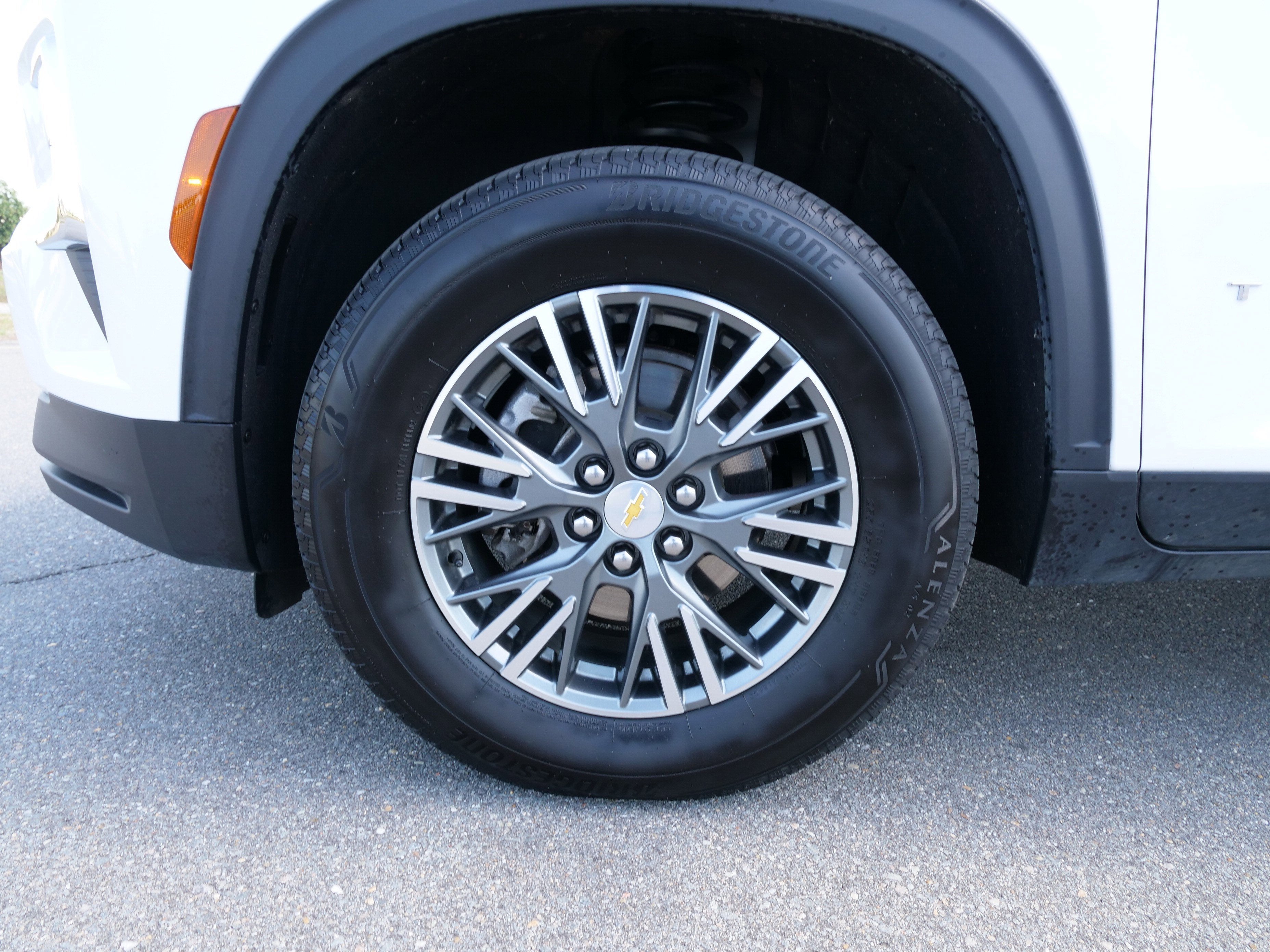 2024 Chevrolet Traverse AWD LT