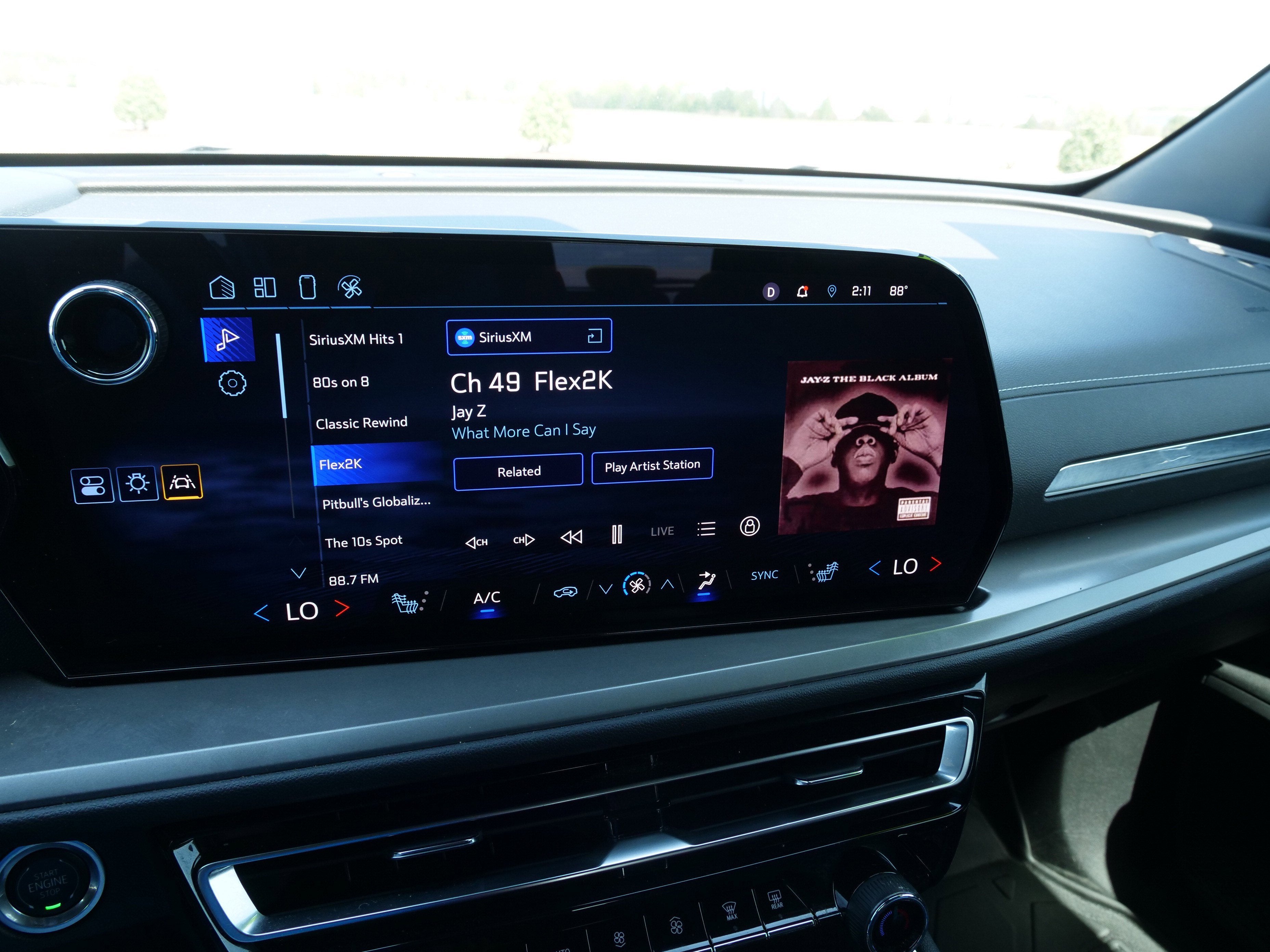 2024 Chevrolet Traverse AWD LT