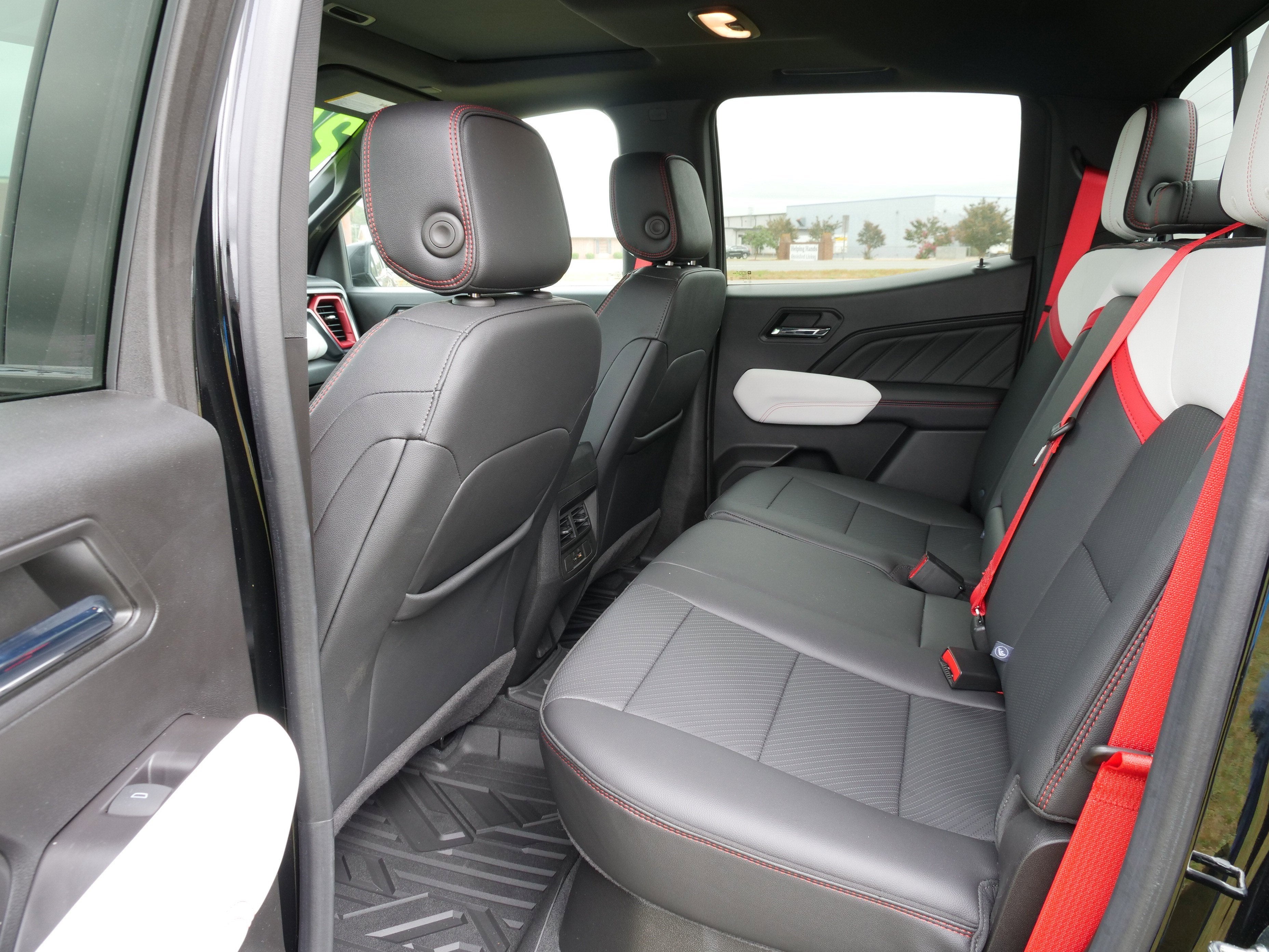 2024 GMC Canyon 4WD AT4X