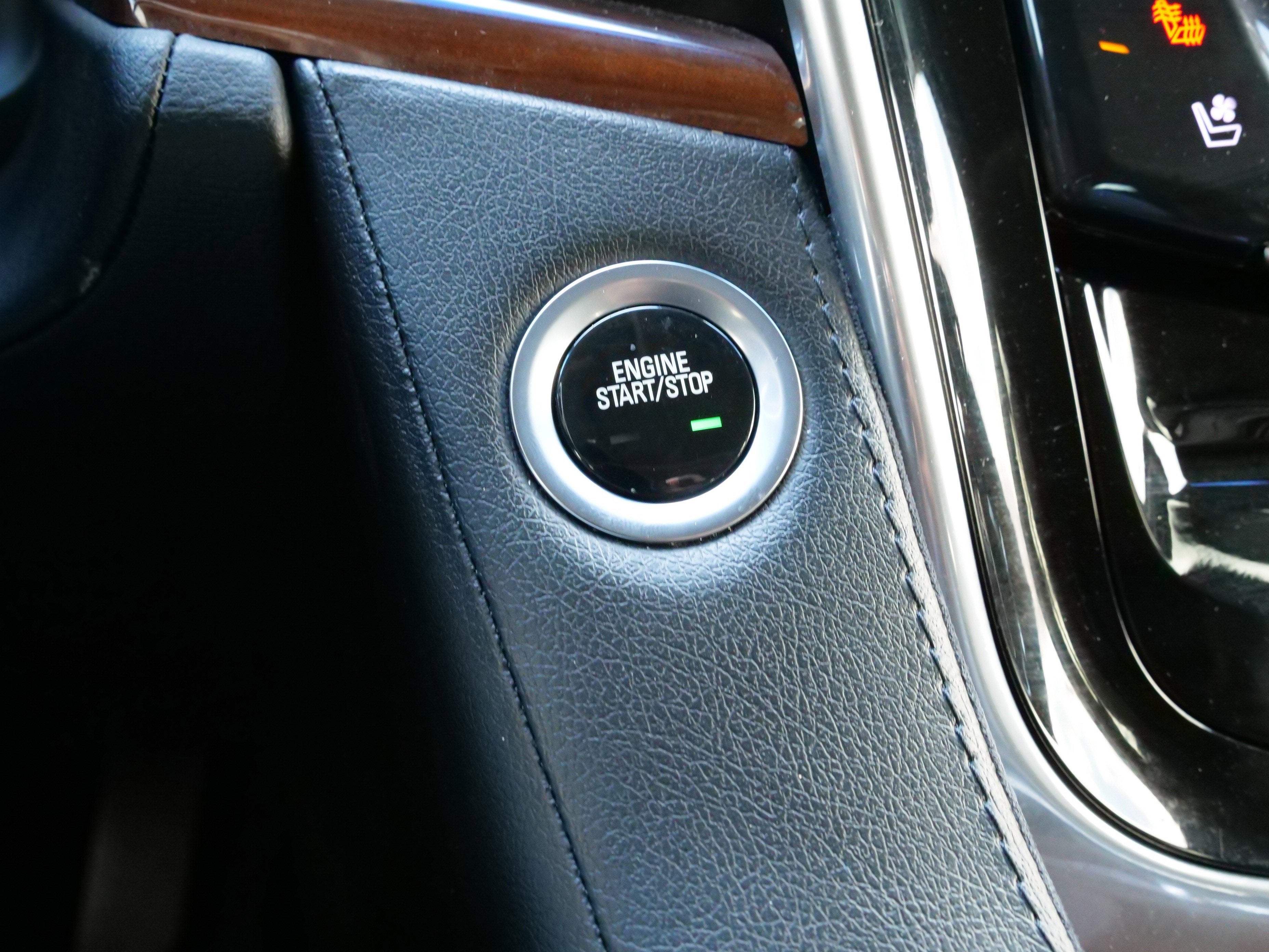 2018 Cadillac Escalade ESV Premium Luxury
