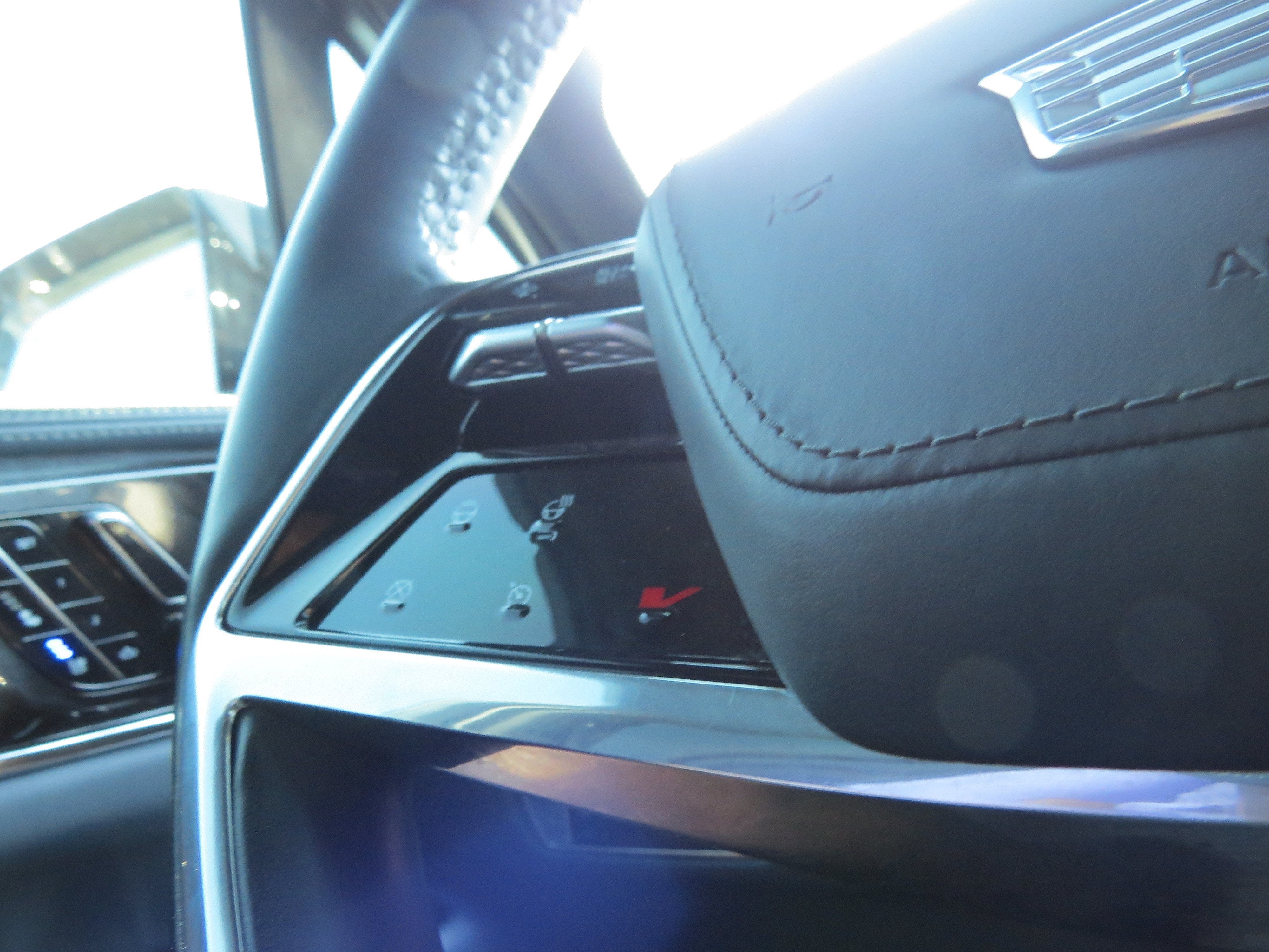 2025 Cadillac ESCALADE IQ Sport 2