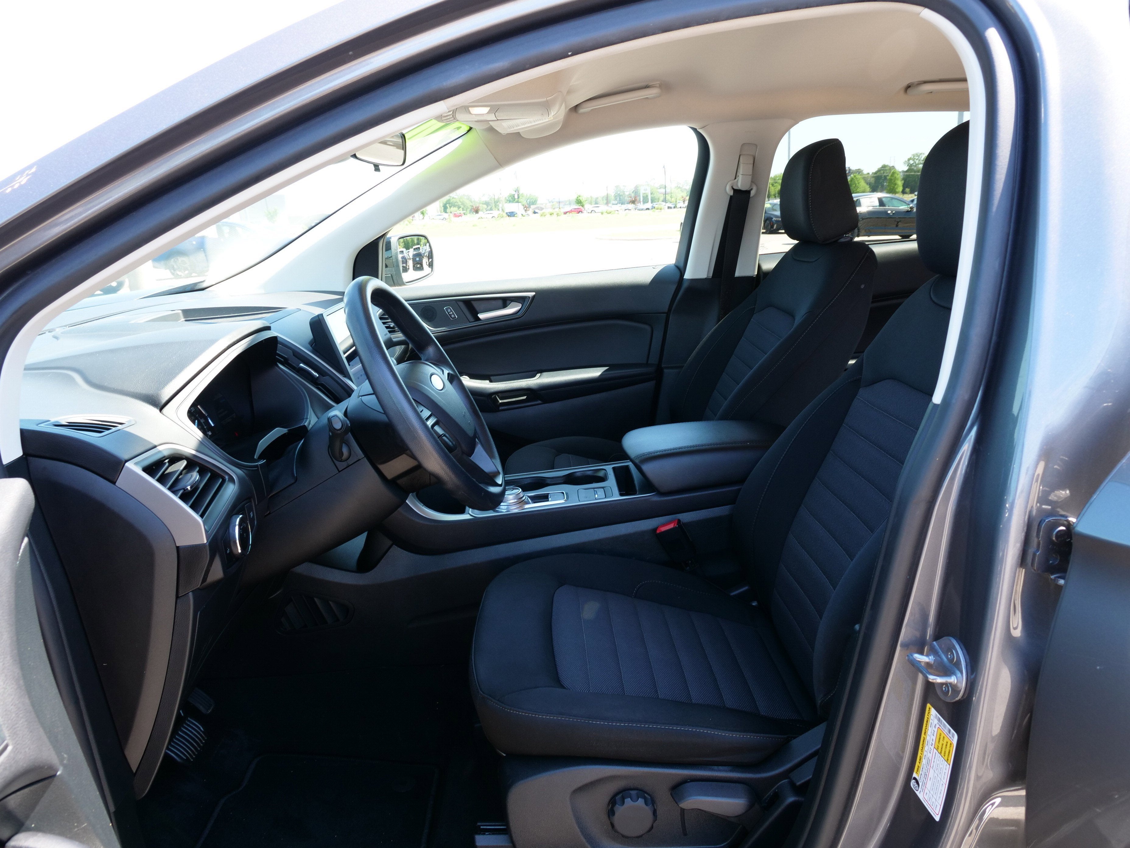 2024 Ford Edge SE