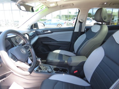 2024 Volkswagen Taos SEL