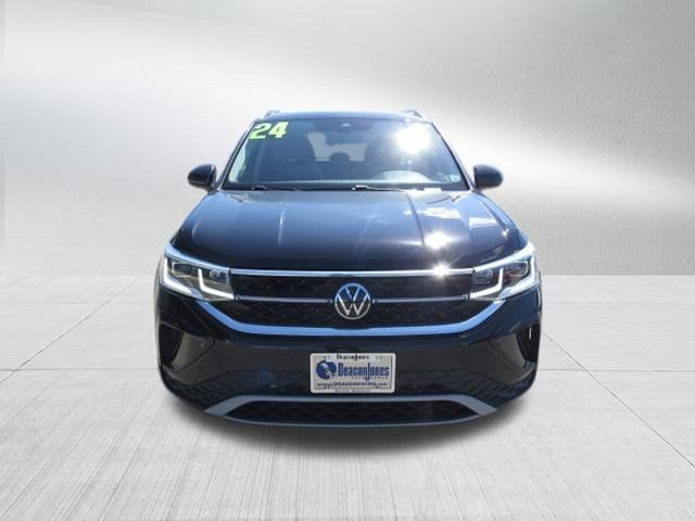 2024 Volkswagen Taos SEL