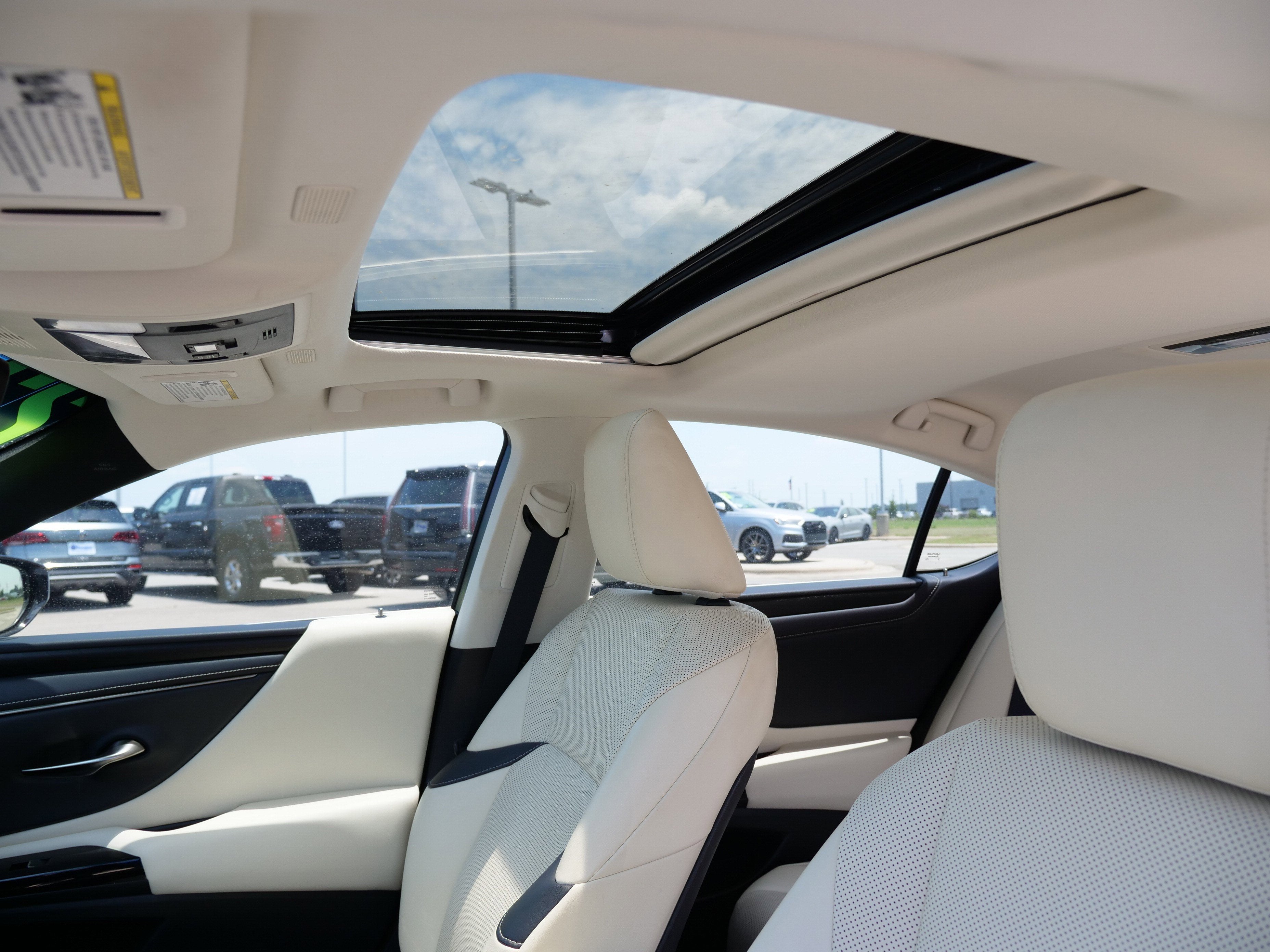 2022 Lexus ES ES 350
