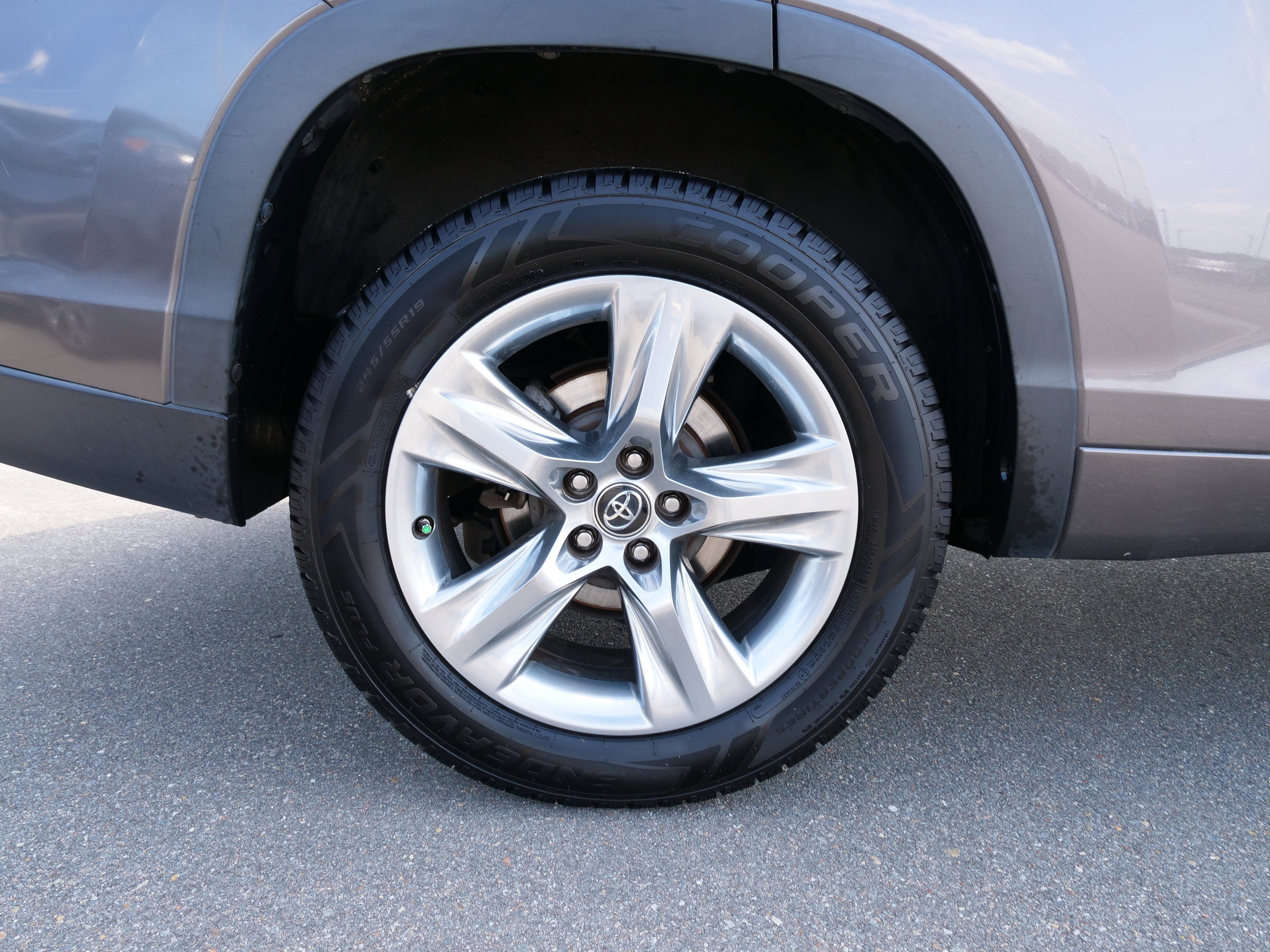 2016 Toyota Highlander Base