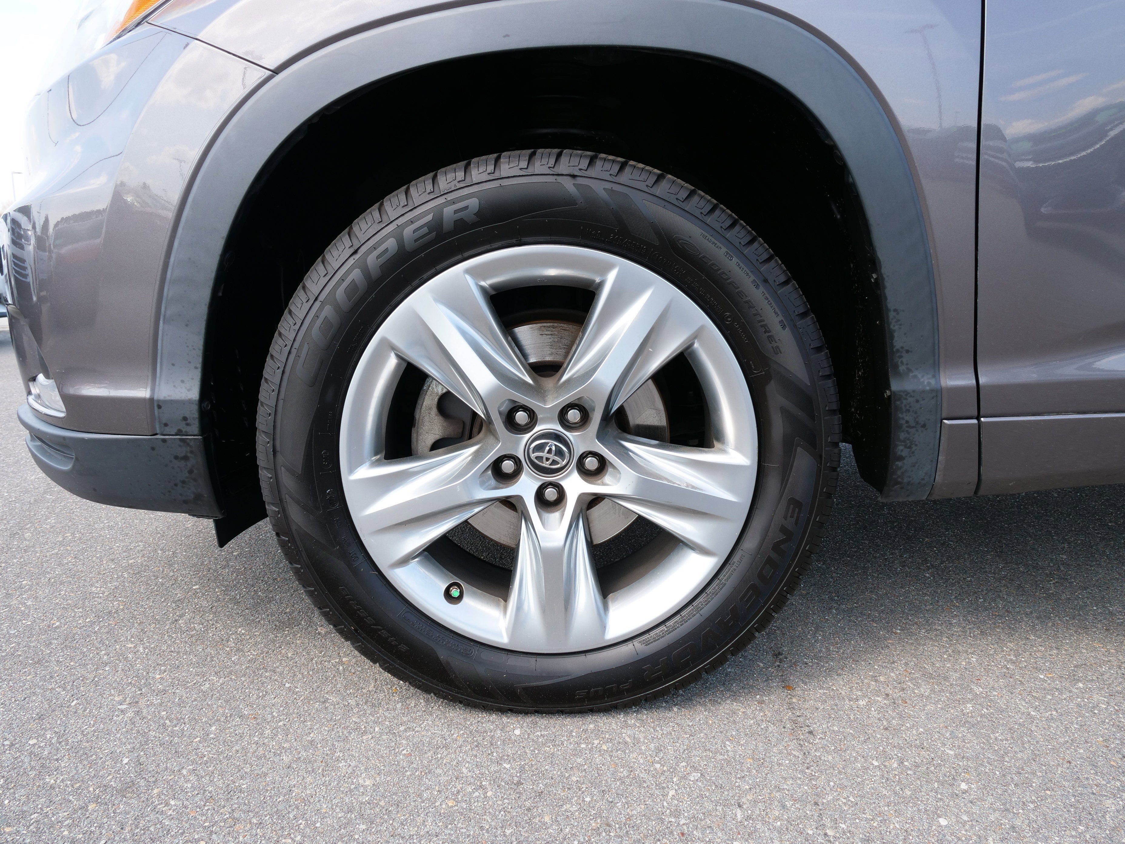 2016 Toyota Highlander Base