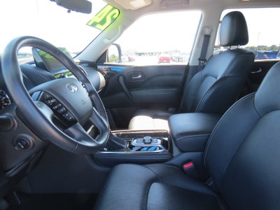 2024 INFINITI QX80 LUXE