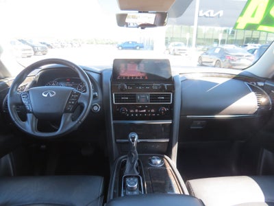 2024 INFINITI QX80 LUXE