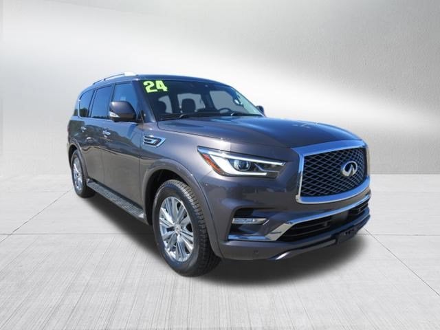 2024 INFINITI QX80 LUXE
