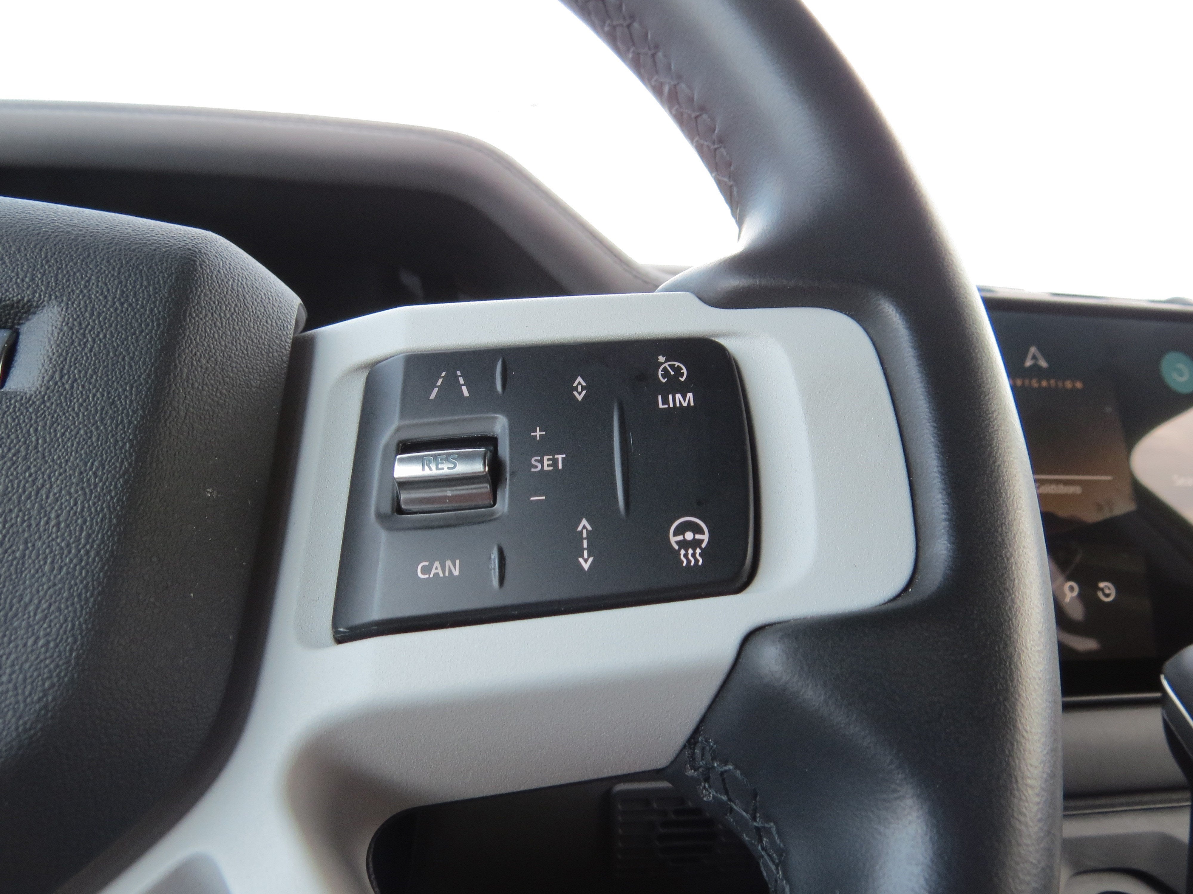 2025 Land Rover Defender S