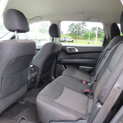 2020 Nissan Pathfinder SV