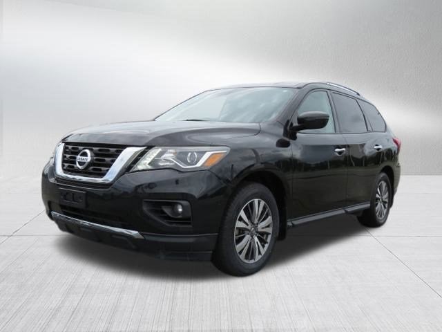 2020 Nissan Pathfinder SV