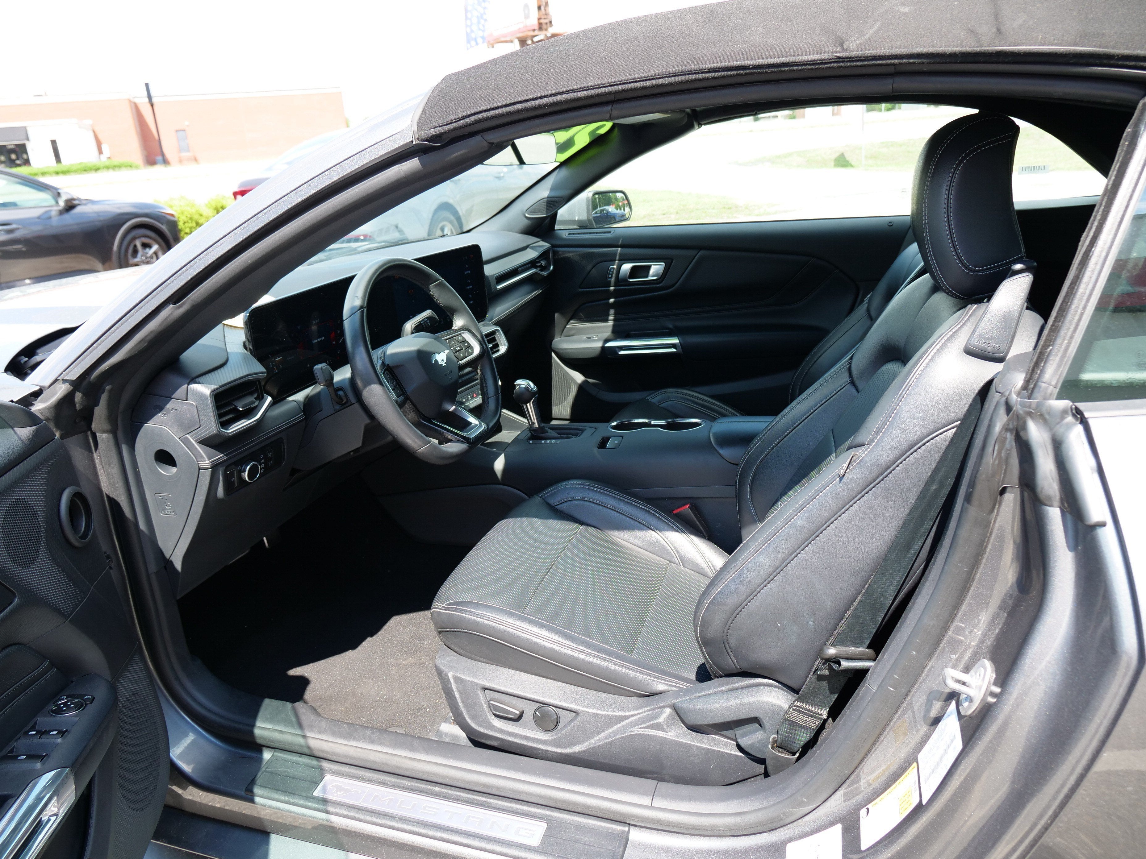 2025 Ford Mustang Base
