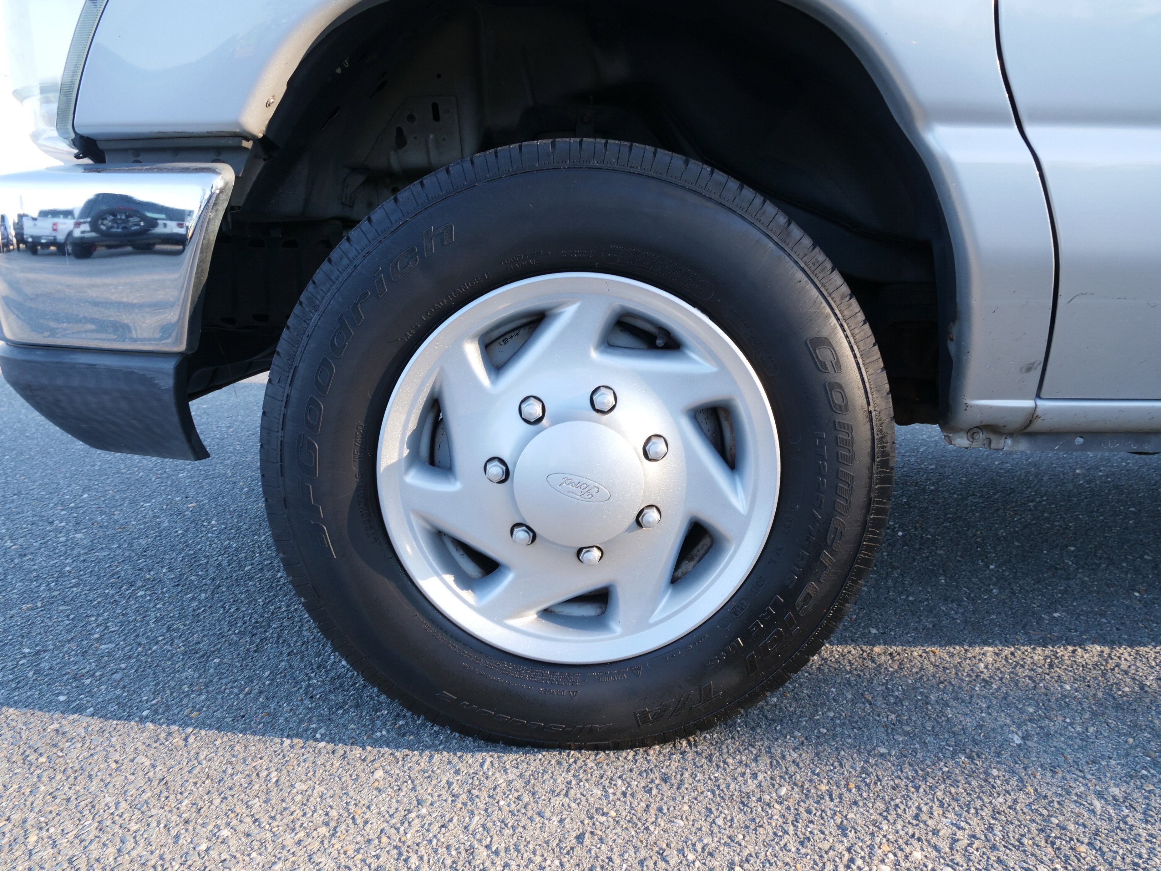 2009 Ford Econoline Wagon Base