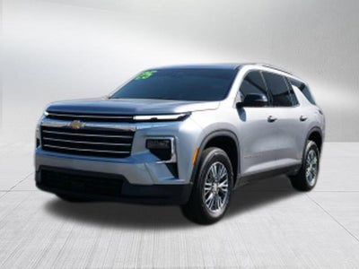 2025 Chevrolet Traverse FWD LT