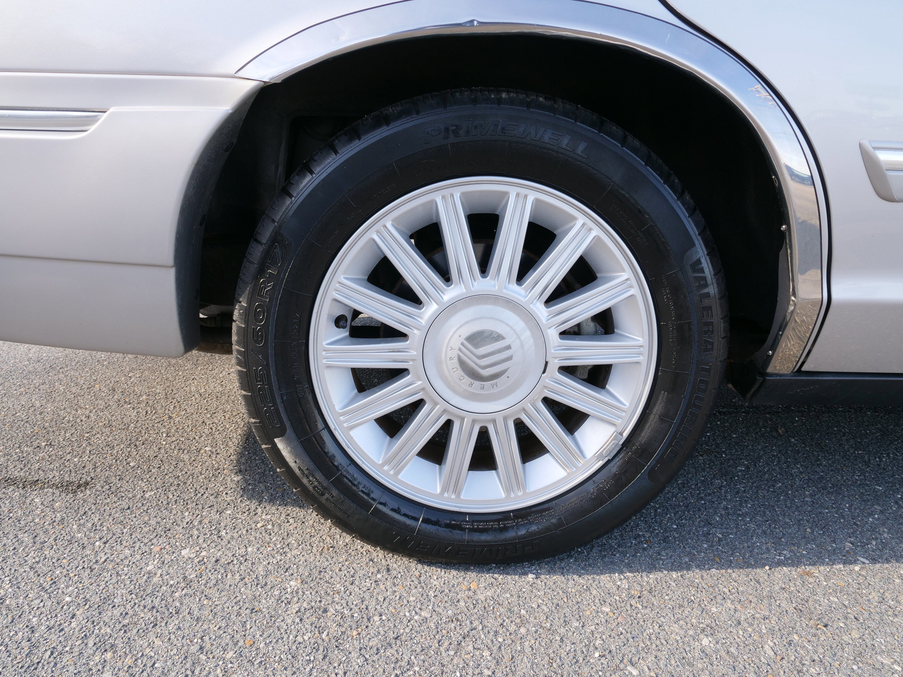 2009 Mercury Grand Marquis LS