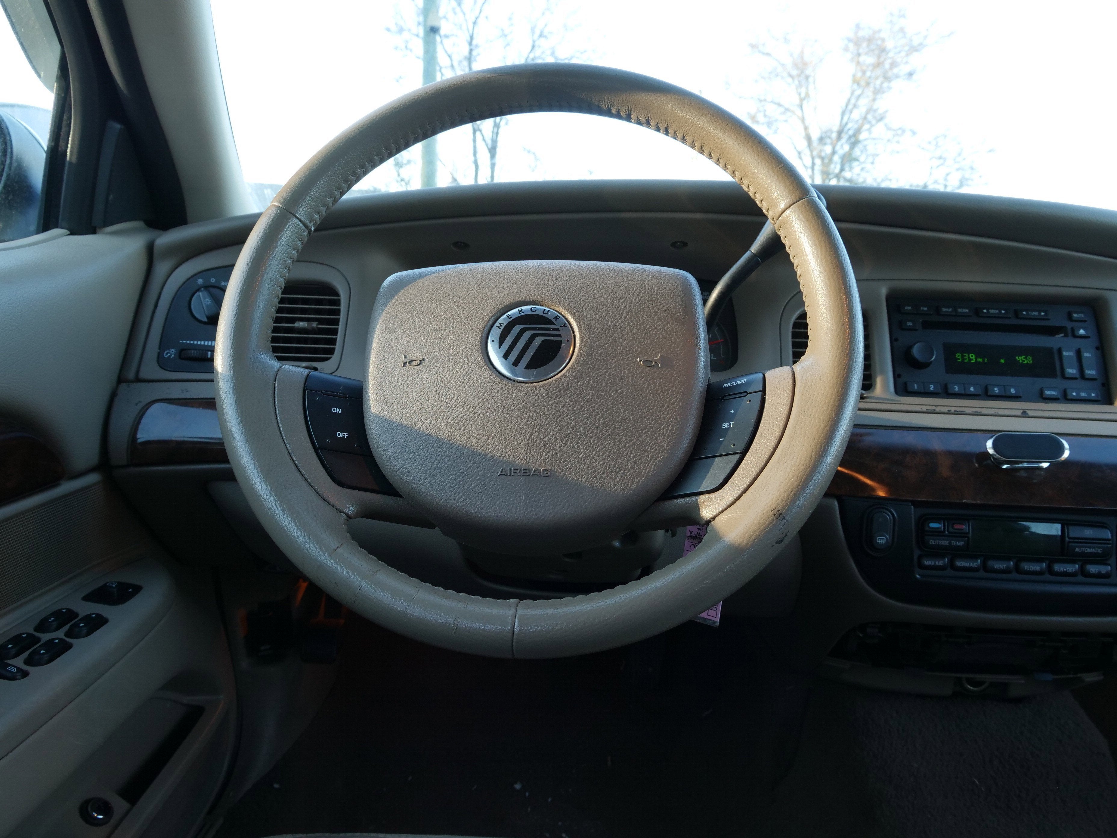 2005 Mercury Grand Marquis Base