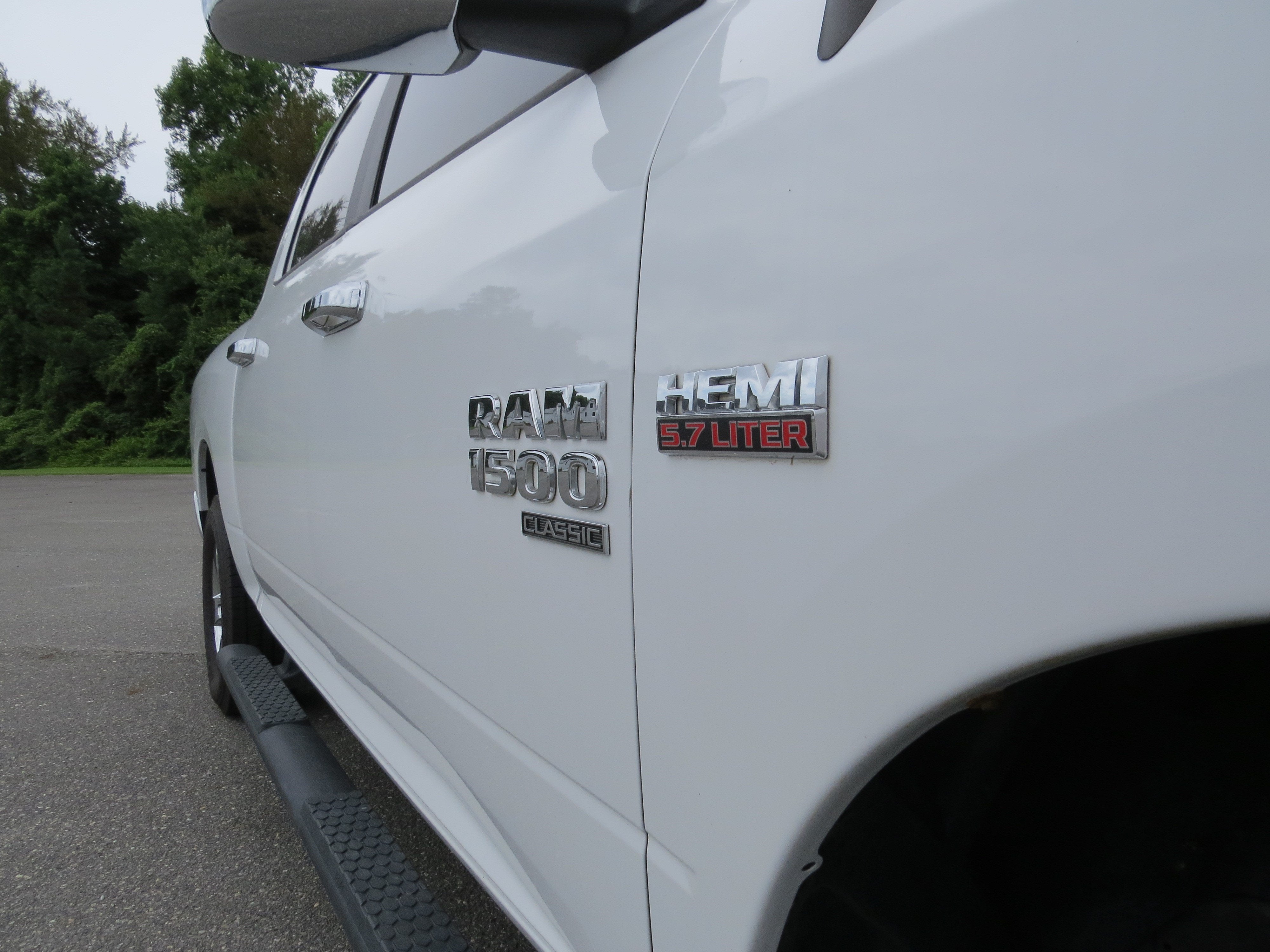 2019 RAM 1500 Classic SLT