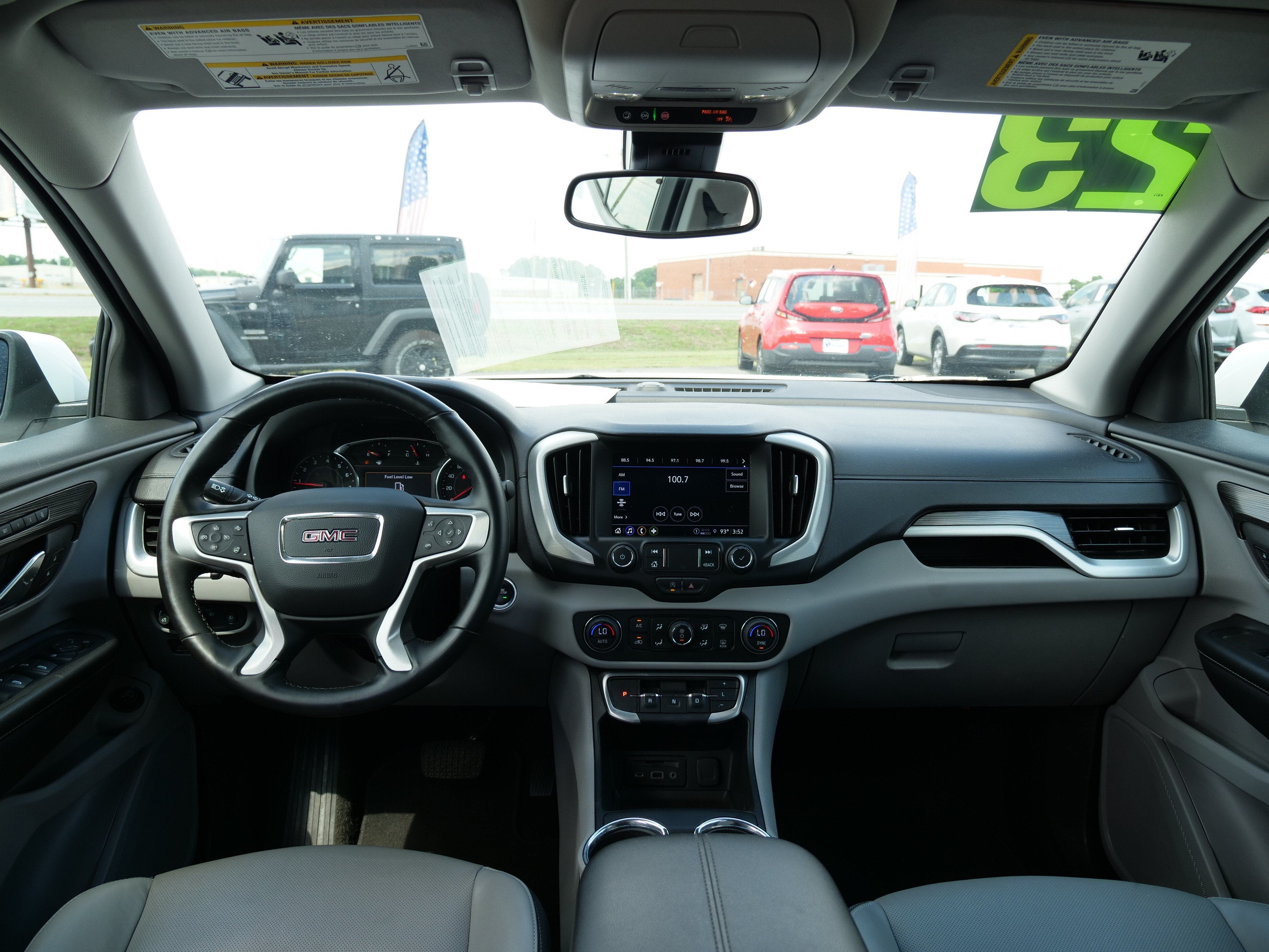 2023 GMC Terrain SLT