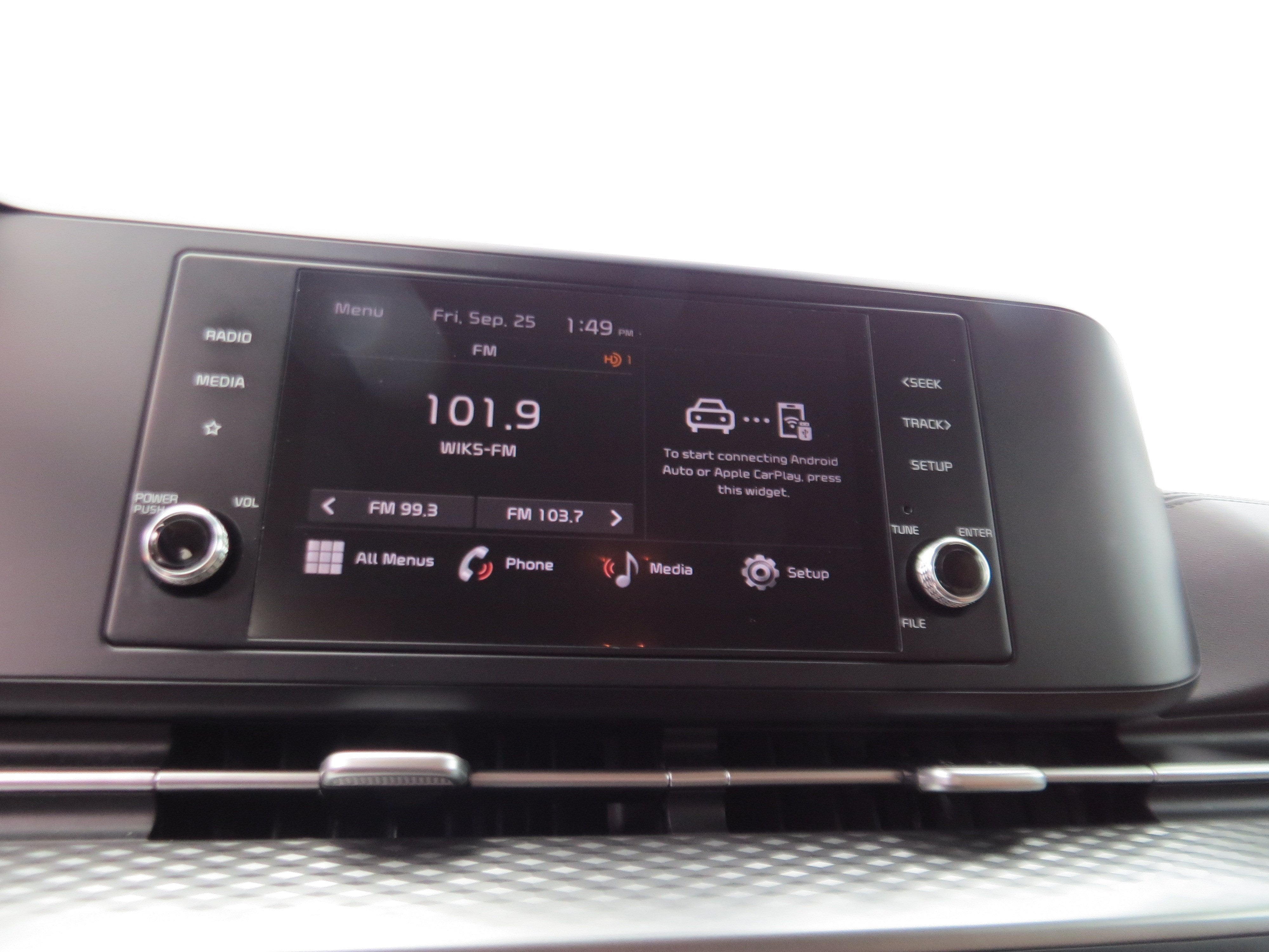 2024 Kia Carnival LX