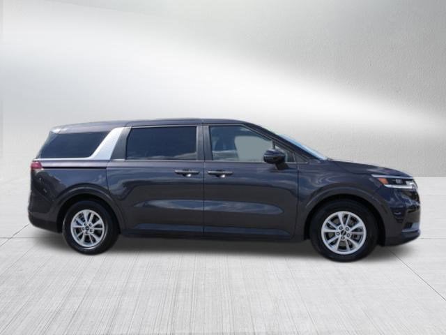 2022 Kia Carnival LXS