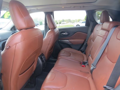 2019 Jeep Cherokee Overland