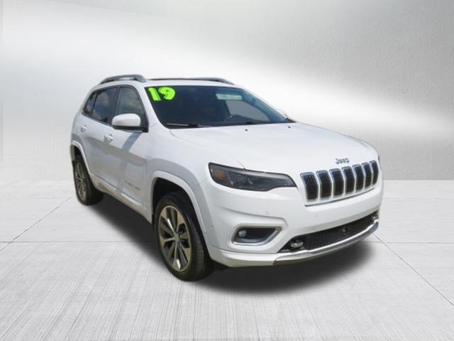 2019 Jeep Cherokee Overland