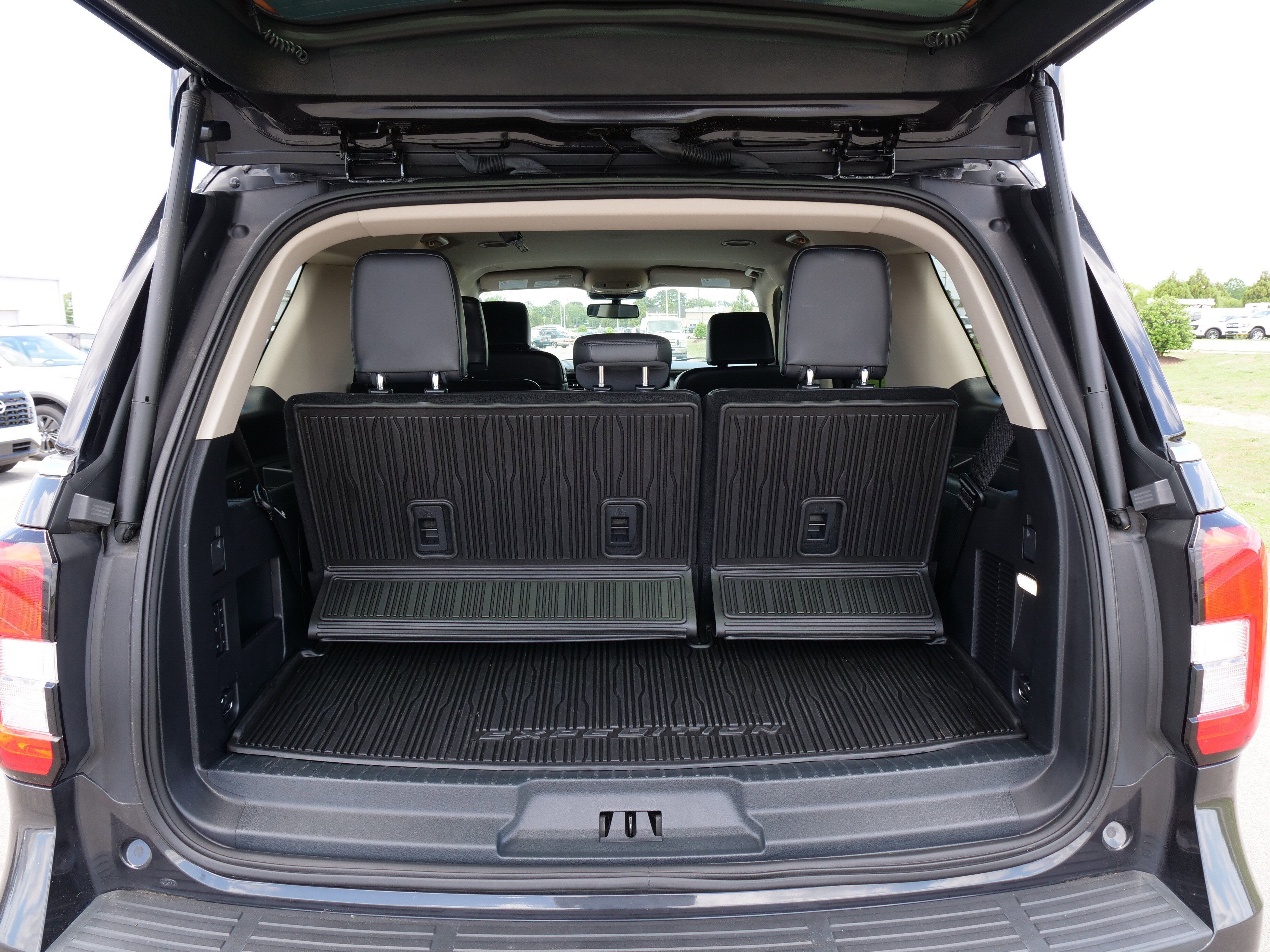 2023 Ford Expedition XLT