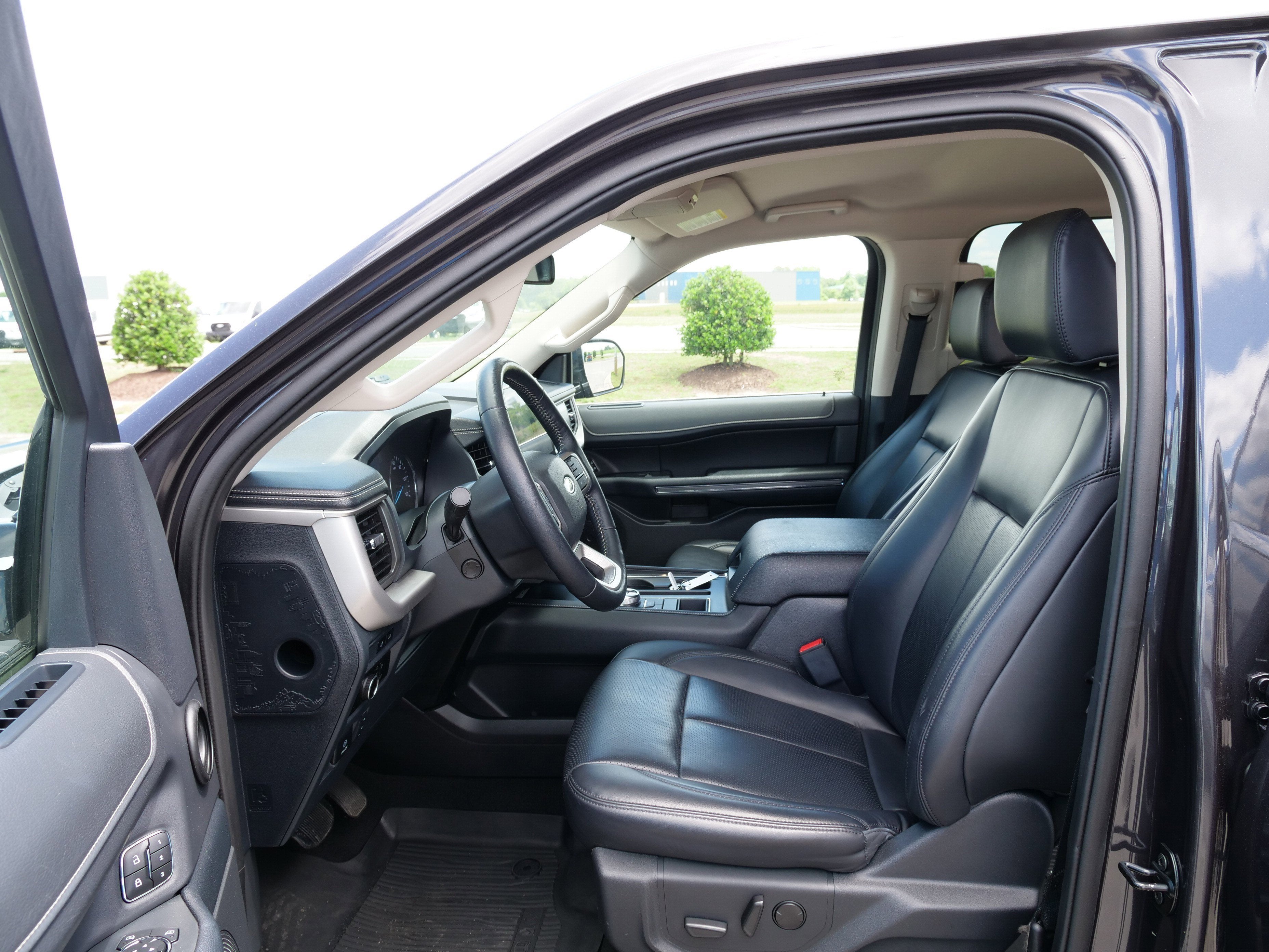 2023 Ford Expedition XLT